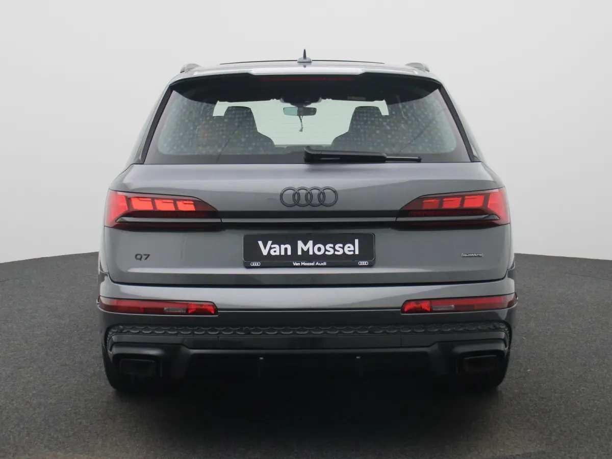 60 TFSI e quattro Pro Line S Competition 490 PK | Panoramadak l Head-up display l Luchtvering l 360 Camera l Stoelverwarming voor en achter l Elektr. voorstoelen geheugen l Dodehoekdetectie 
