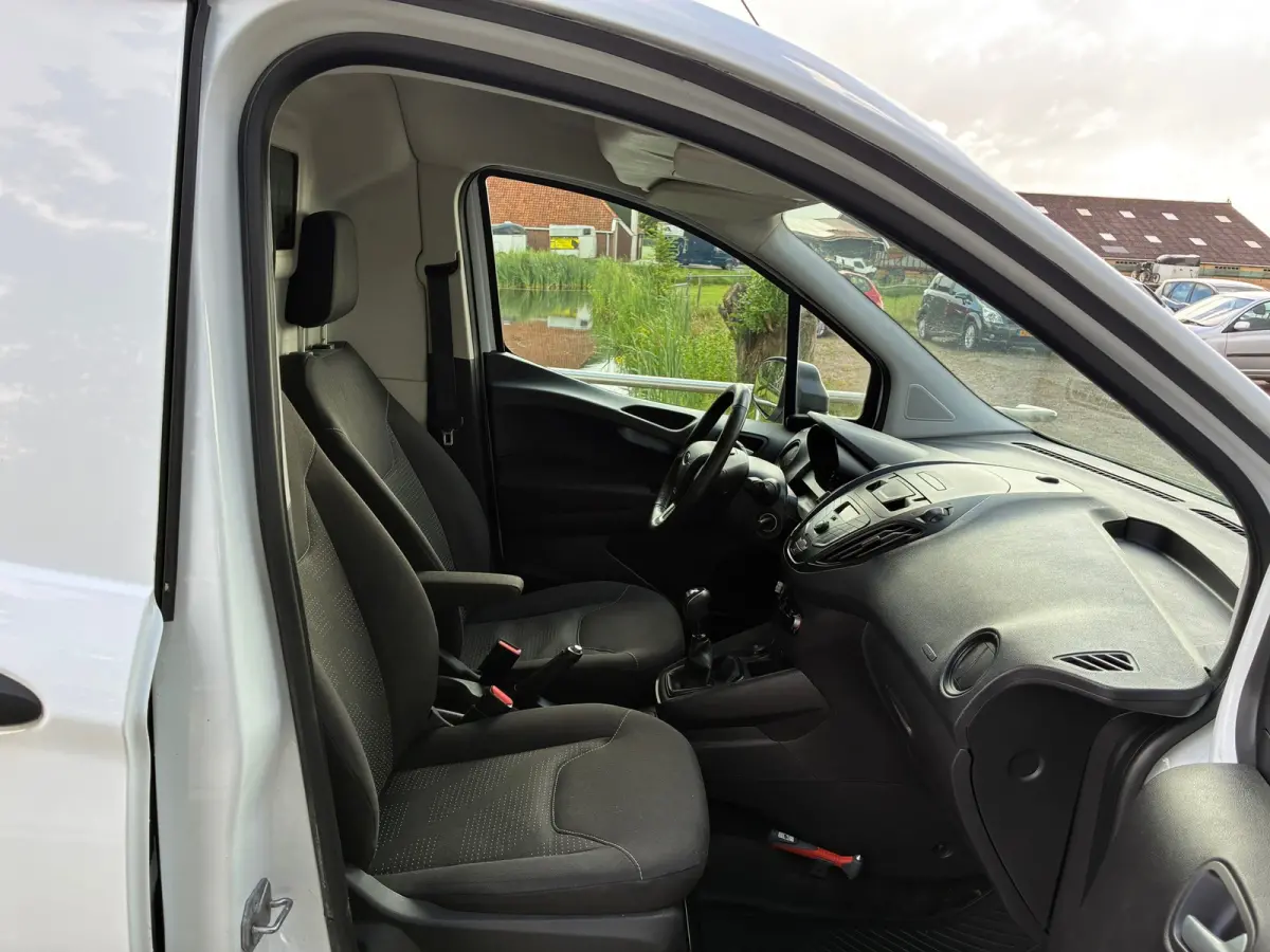 1.5 TDCI Trend | Airco + Radio + Schuifdeur Nu € 6.975,- Ex BTW !!!
