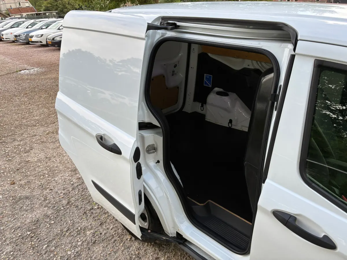 1.5 TDCI Trend | Airco + Radio + Schuifdeur Nu € 6.975,- Ex BTW !!!
