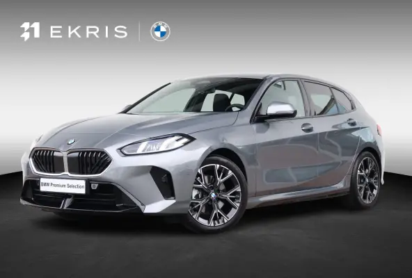 120 M Sport Design Edition M Sportpakket/ Stuurwielrand verwarmd/ Achteruitrijcamera/ Getint Glas/ Sportstoelen/ Driving Assistant