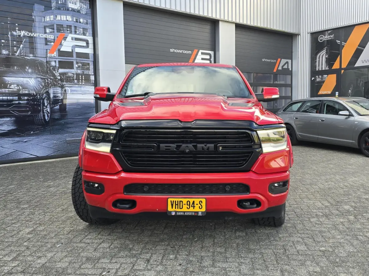 1500 4X4 5.7 V8 4x4 Crew Cab|laramie wide body!