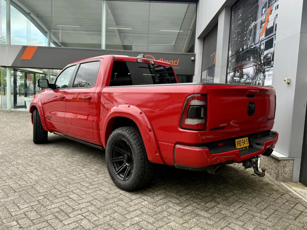 1500 4X4 5.7 V8 4x4 Crew Cab|laramie wide body!