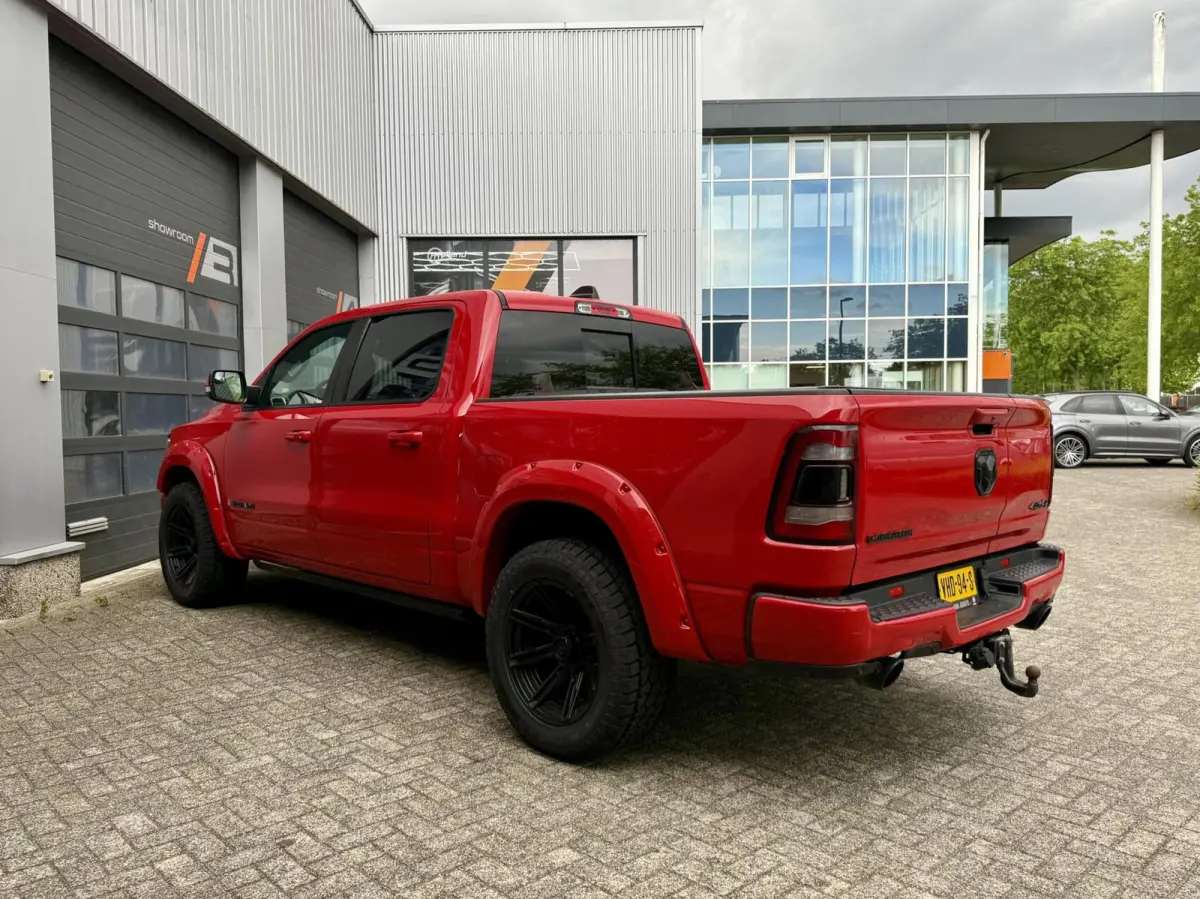 1500 4X4 5.7 V8 4x4 Crew Cab|laramie wide body!