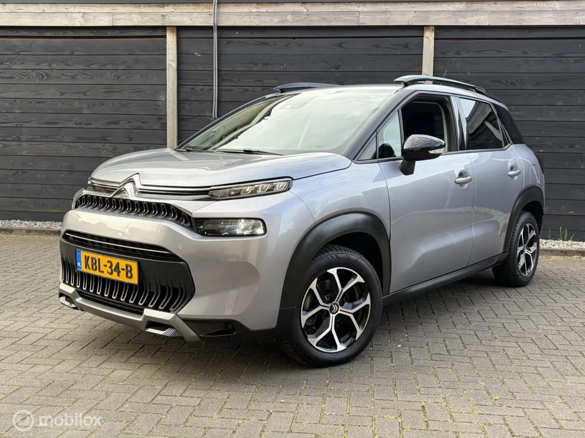 1.2 110 PK FM nav / Cruise / LM / Privacy glass / 17.740 KM!!!