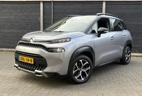 1.2 110 PK FM nav / Cruise / LM / Privacy glass / 17.740 KM!!!