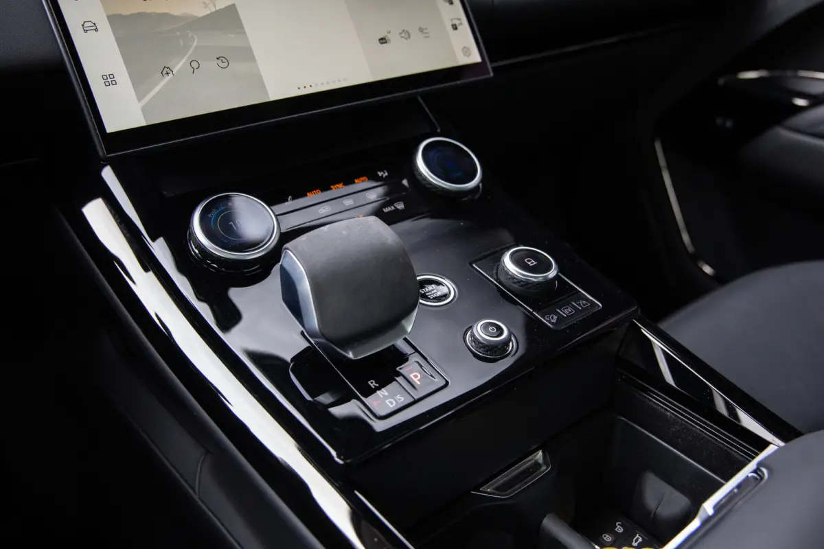3.0 P510e Autobiography/First Edition , Firenze Red, Rear Seat Entertainment, Forged Carbon, Stormer Handling Pack