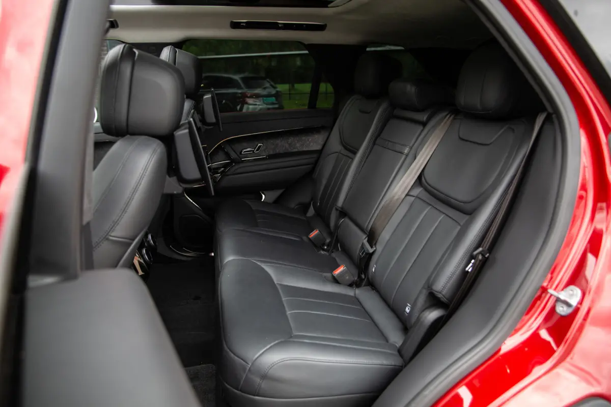 3.0 P510e Autobiography/First Edition , Firenze Red, Rear Seat Entertainment, Forged Carbon, Stormer Handling Pack