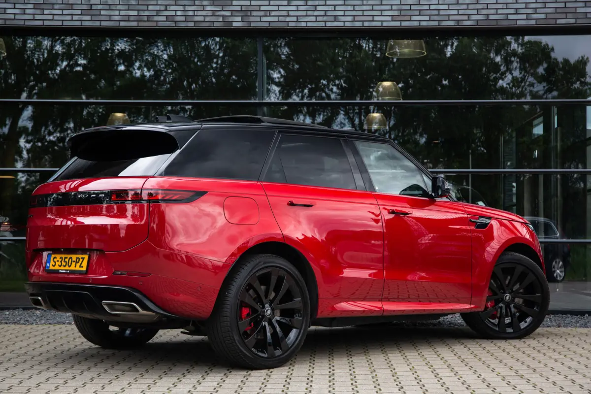 3.0 P510e Autobiography/First Edition , Firenze Red, Rear Seat Entertainment, Forged Carbon, Stormer Handling Pack