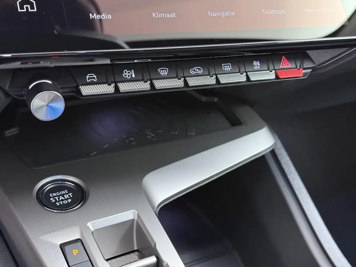 1.2 145pk Hybrid e-DCS6 Allure | 1e eigenaar | Navigatie | 360 camera | 19 inch lichtmetalen wielen | Apple Carplay | Cruisecontrol adaptief