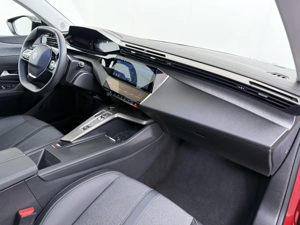 1.2 145pk Hybrid e-DCS6 Allure | 1e eigenaar | Navigatie | 360 camera | 19 inch lichtmetalen wielen | Apple Carplay | Cruisecontrol adaptief