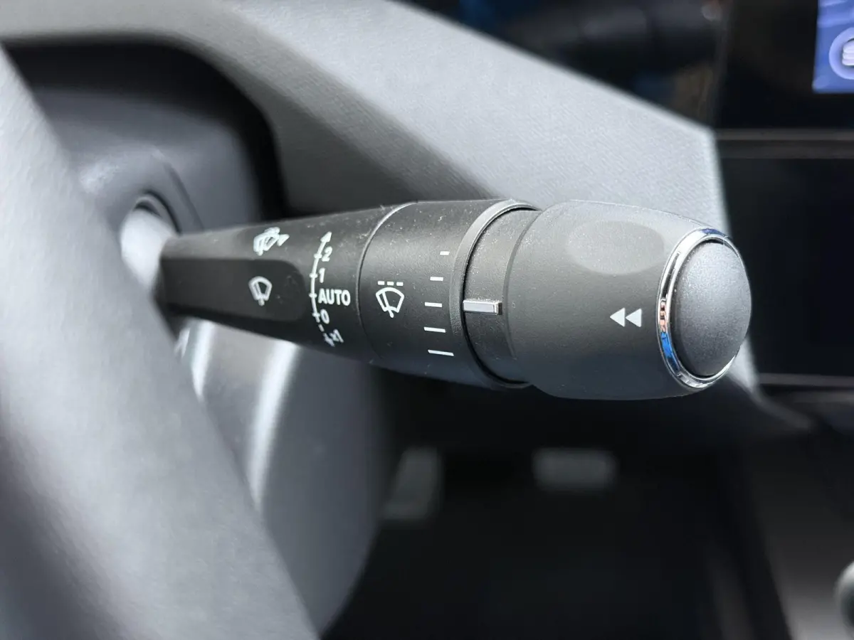 1.2 145pk Hybrid e-DCS6 Allure | 1e eigenaar | Navigatie | 360 camera | 19 inch lichtmetalen wielen | Apple Carplay | Cruisecontrol adaptief
