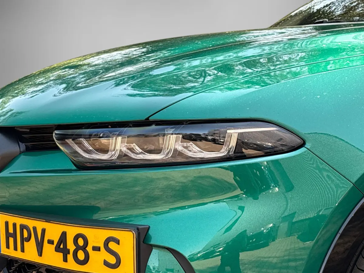 1.5T Hybrid Veloce 160pk | Lederen Bekleding | Navigatie | Camera 360 | parkeersensoren voor + achter | Stoel + Sturverwarming |  LMV 19" |