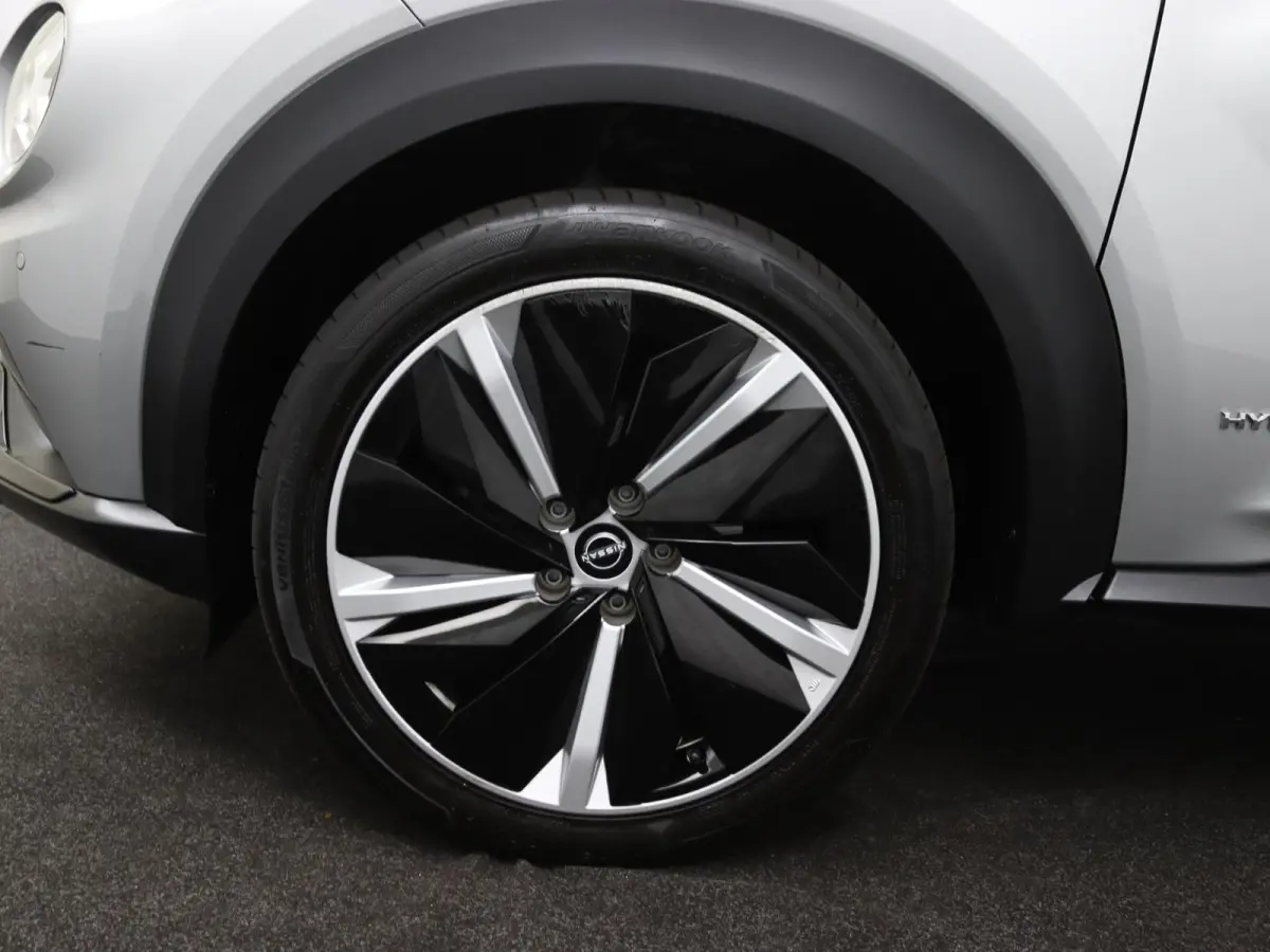 1.6 Hybrid N-Design | Stoel-, Stuur- & Voorruitverw. | | Parkeercamera | Navigatie |