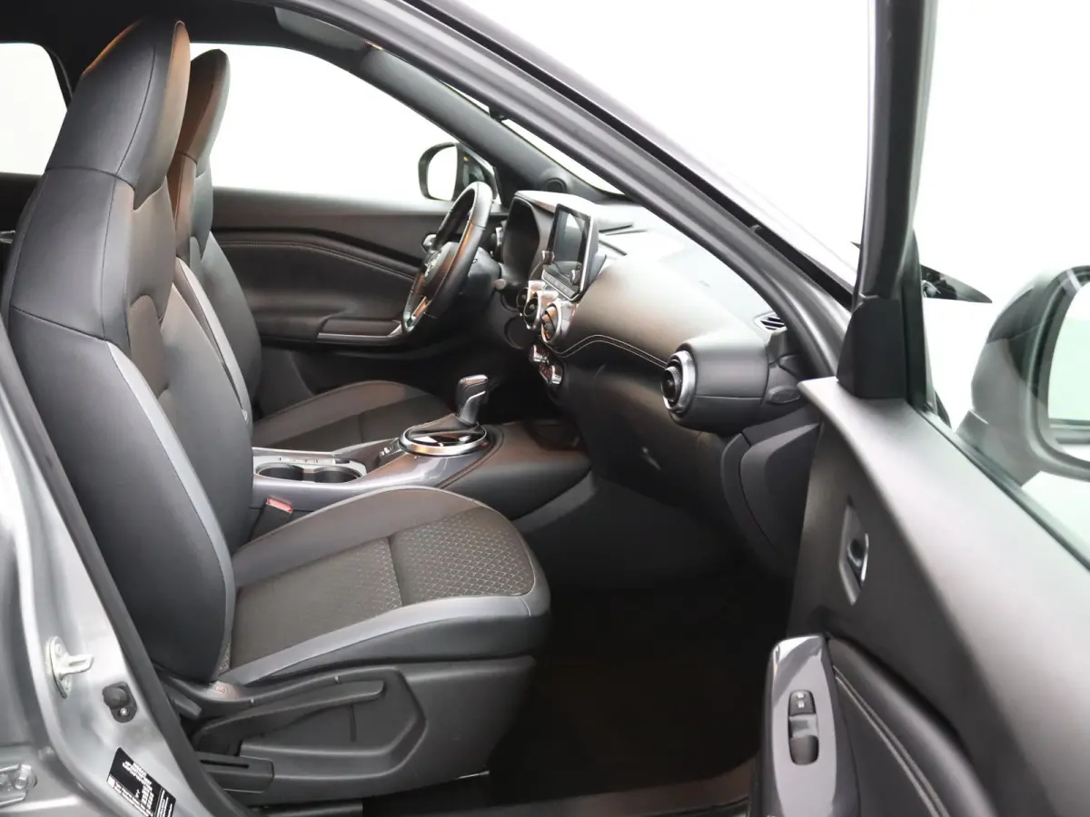 1.6 Hybrid N-Design | Stoel-, Stuur- & Voorruitverw. | | Parkeercamera | Navigatie |