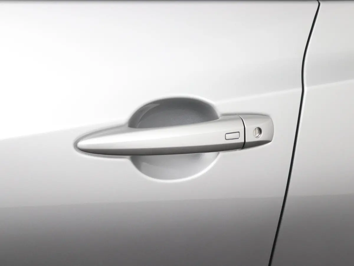 1.6 Hybrid N-Design | Stoel-, Stuur- & Voorruitverw. | | Parkeercamera | Navigatie |