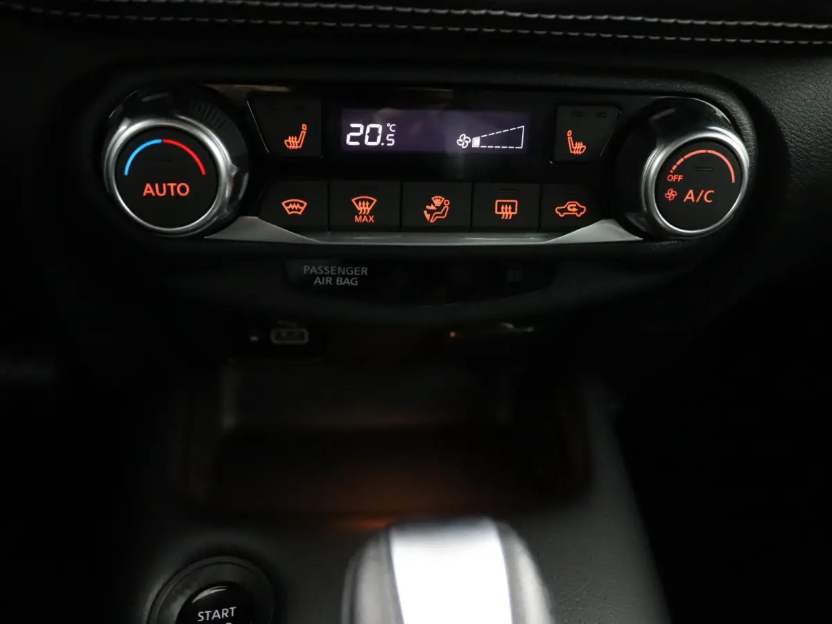 1.6 Hybrid N-Design | Stoel-, Stuur- & Voorruitverw. | | Parkeercamera | Navigatie |