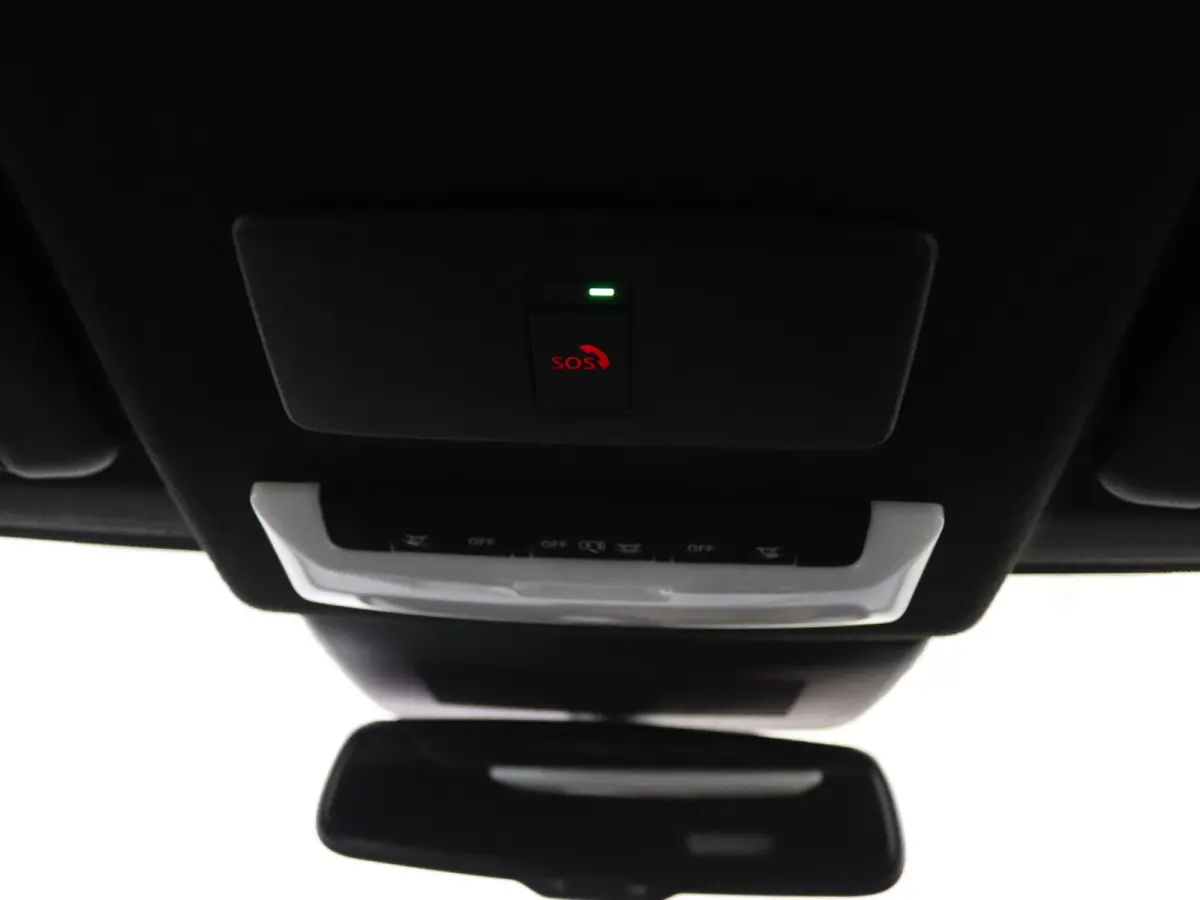 1.6 Hybrid N-Design | Stoel-, Stuur- & Voorruitverw. | | Parkeercamera | Navigatie |