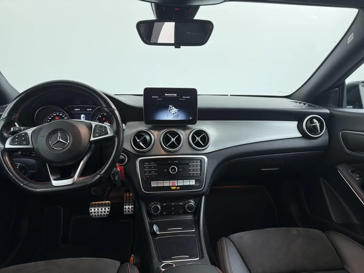 180 Business Solution AMG Night Upgrade | Automaat | AMG Styling | 18" LMV |