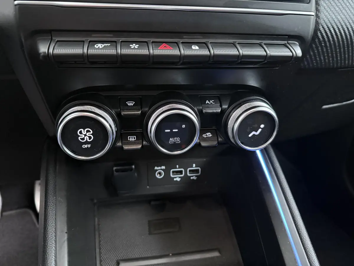 TCe 90 GPF R.S. Line | Apple CarPlay | Achteruitrijcamera | Navigatie | 55.000 km |