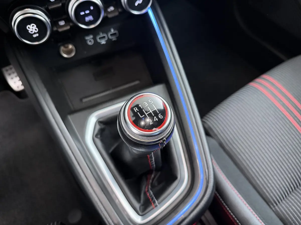 TCe 90 GPF R.S. Line | Apple CarPlay | Achteruitrijcamera | Navigatie | 55.000 km |