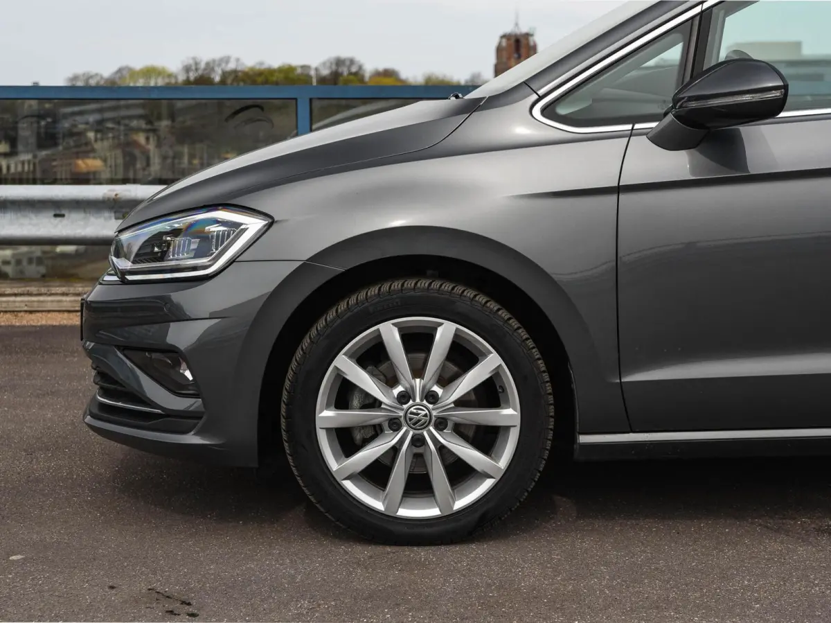 1.5 TSI 150 PK ACT Highline Edition | LED | ACC | Trekhaak | Apple Carplay Android Auto | Navigatie | Stoelverwarming | Massage | 17"
