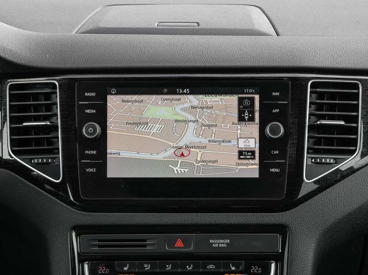 1.5 TSI 150 PK ACT Highline Edition | LED | ACC | Trekhaak | Apple Carplay Android Auto | Navigatie | Stoelverwarming | Massage | 17"