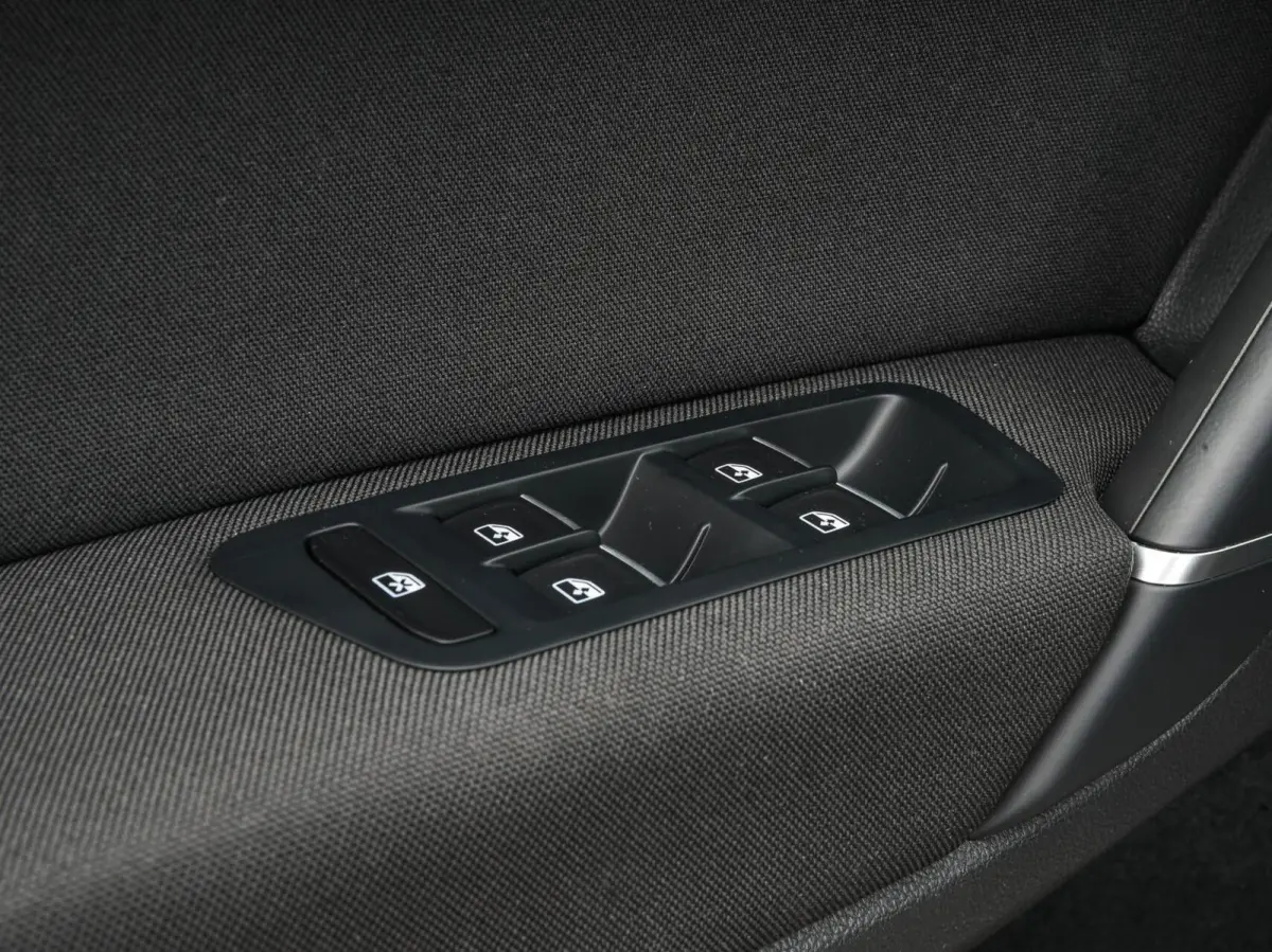 1.5 TSI 150 PK ACT Highline Edition | LED | ACC | Trekhaak | Apple Carplay Android Auto | Navigatie | Stoelverwarming | Massage | 17"