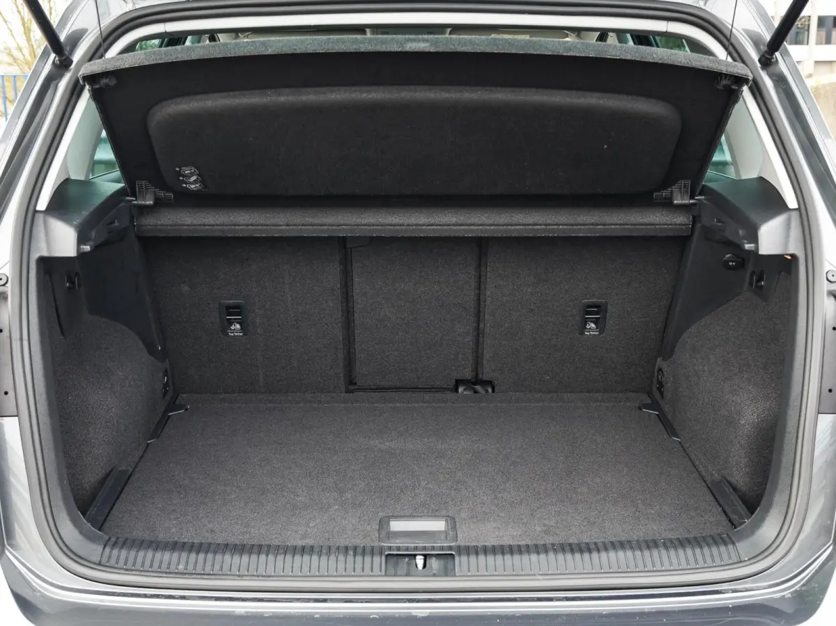 1.5 TSI 150 PK ACT Highline Edition | LED | ACC | Trekhaak | Apple Carplay Android Auto | Navigatie | Stoelverwarming | Massage | 17"