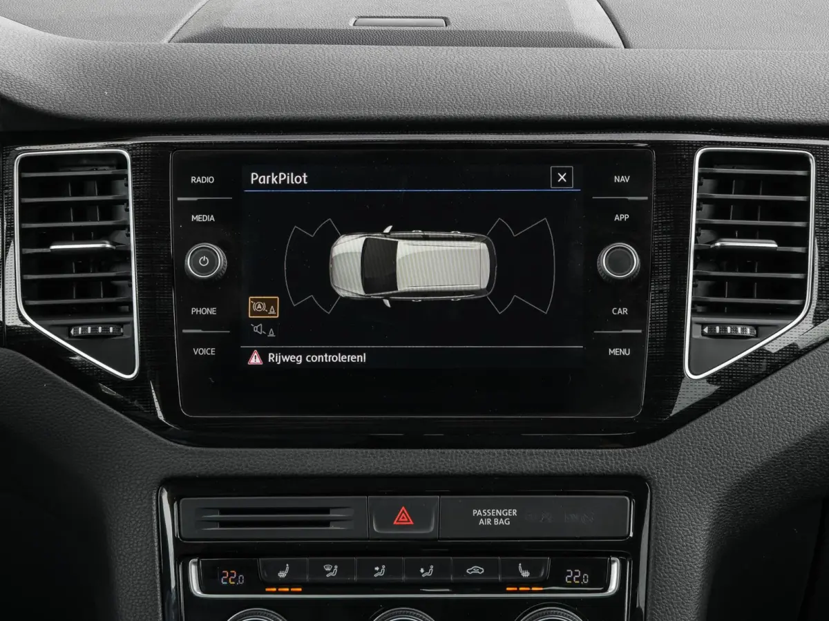1.5 TSI 150 PK ACT Highline Edition | LED | ACC | Trekhaak | Apple Carplay Android Auto | Navigatie | Stoelverwarming | Massage | 17"