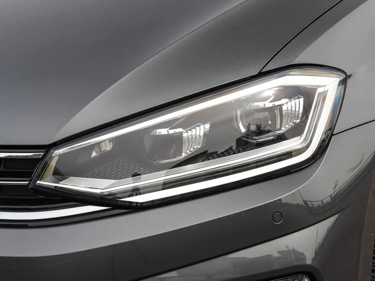 1.5 TSI 150 PK ACT Highline Edition | LED | ACC | Trekhaak | Apple Carplay Android Auto | Navigatie | Stoelverwarming | Massage | 17"