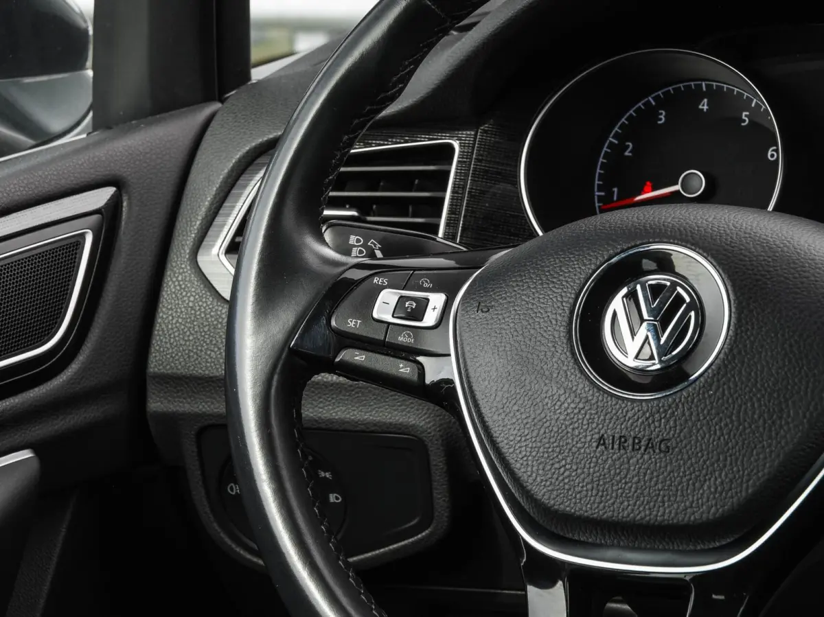 1.5 TSI 150 PK ACT Highline Edition | LED | ACC | Trekhaak | Apple Carplay Android Auto | Navigatie | Stoelverwarming | Massage | 17"