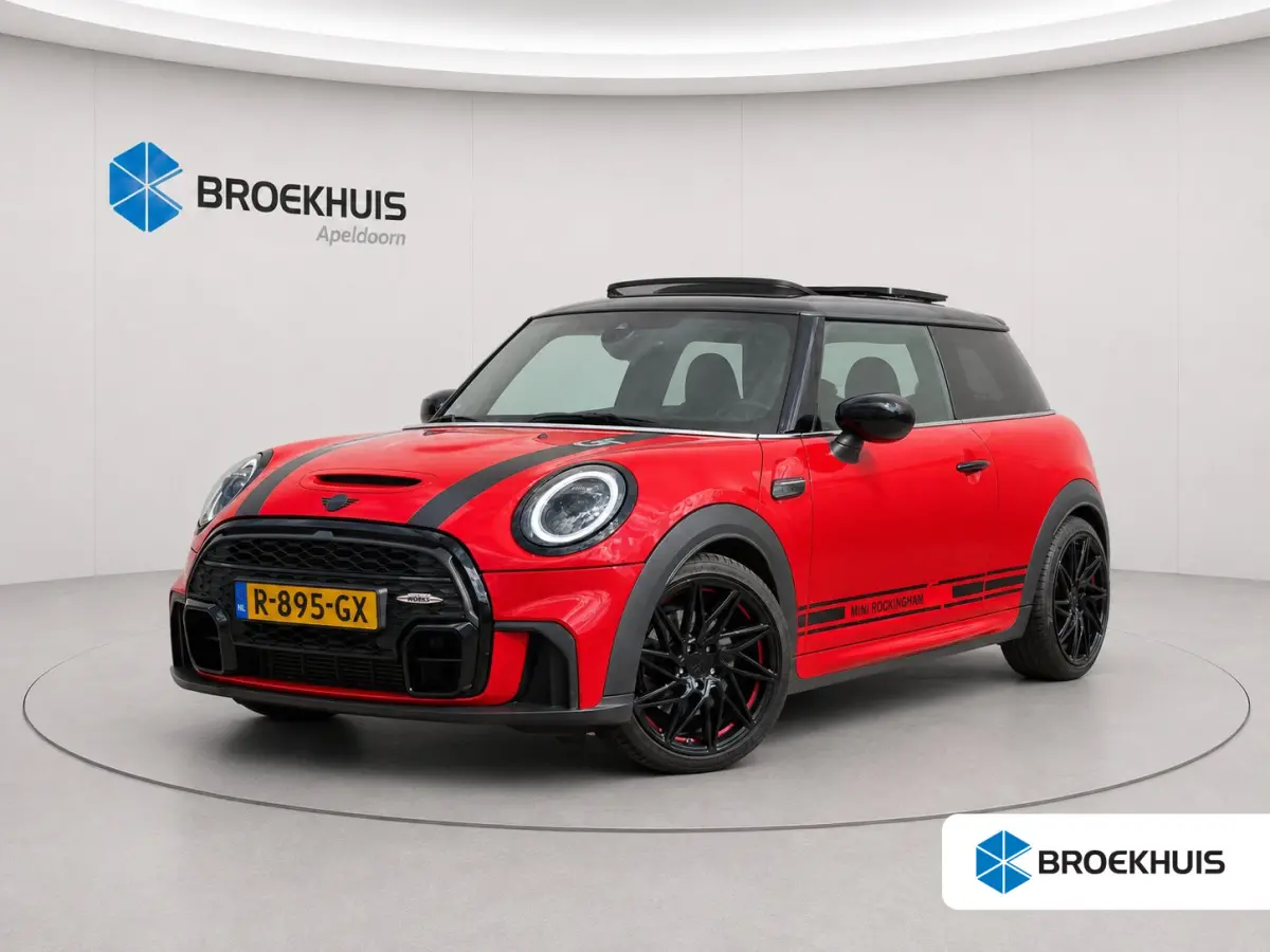 2.0 Cooper S Rockingham GT Edition Unieke uitvoering | Panoramadak | Navigatie | Harman/Kardon | Cruise Control | Climate Control | Achterbank in delen neerklapbaar | Afwijkende dakkleur | A