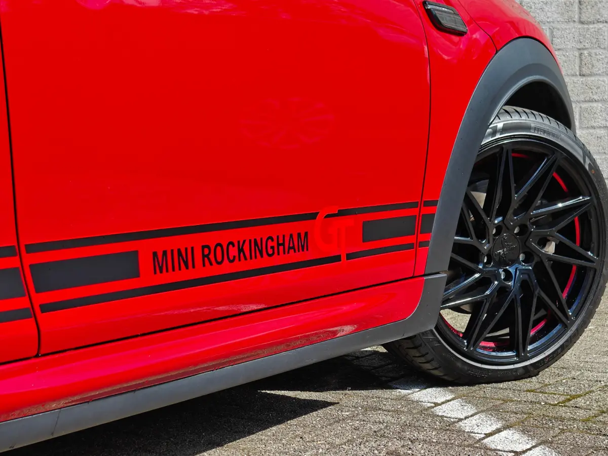 2.0 Cooper S Rockingham GT Edition Unieke uitvoering | Panoramadak | Navigatie | Harman/Kardon | Cruise Control | Climate Control | Achterbank in delen neerklapbaar | Afwijkende dakkleur | A