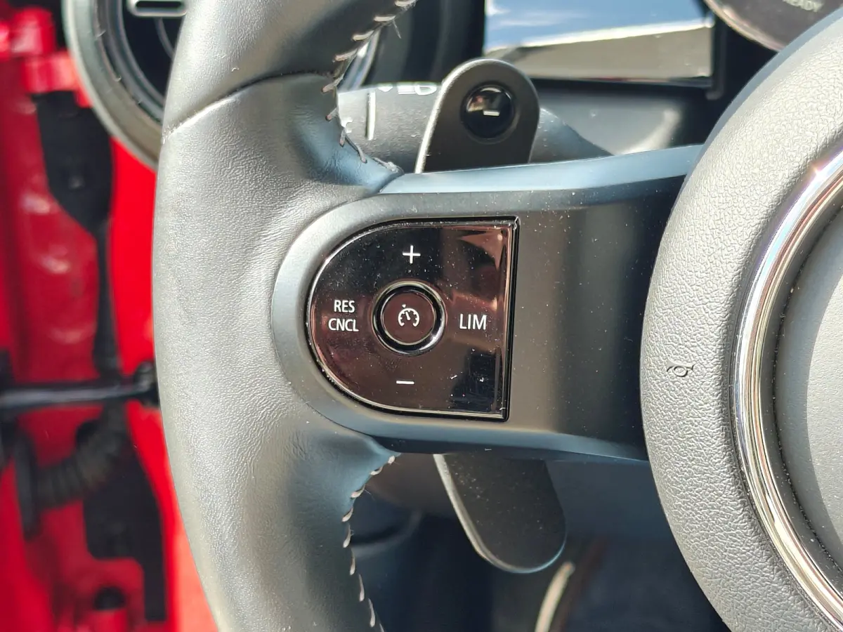 2.0 Cooper S Rockingham GT Edition Unieke uitvoering | Panoramadak | Navigatie | Harman/Kardon | Cruise Control | Climate Control | Achterbank in delen neerklapbaar | Afwijkende dakkleur | A