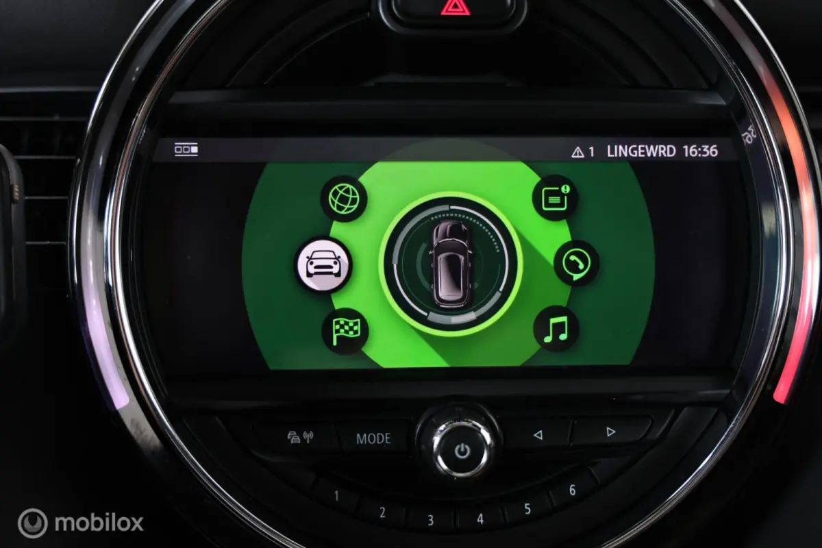 S 2.0 60 Years Edition - Pano - Stoelverwarming - Carplay
