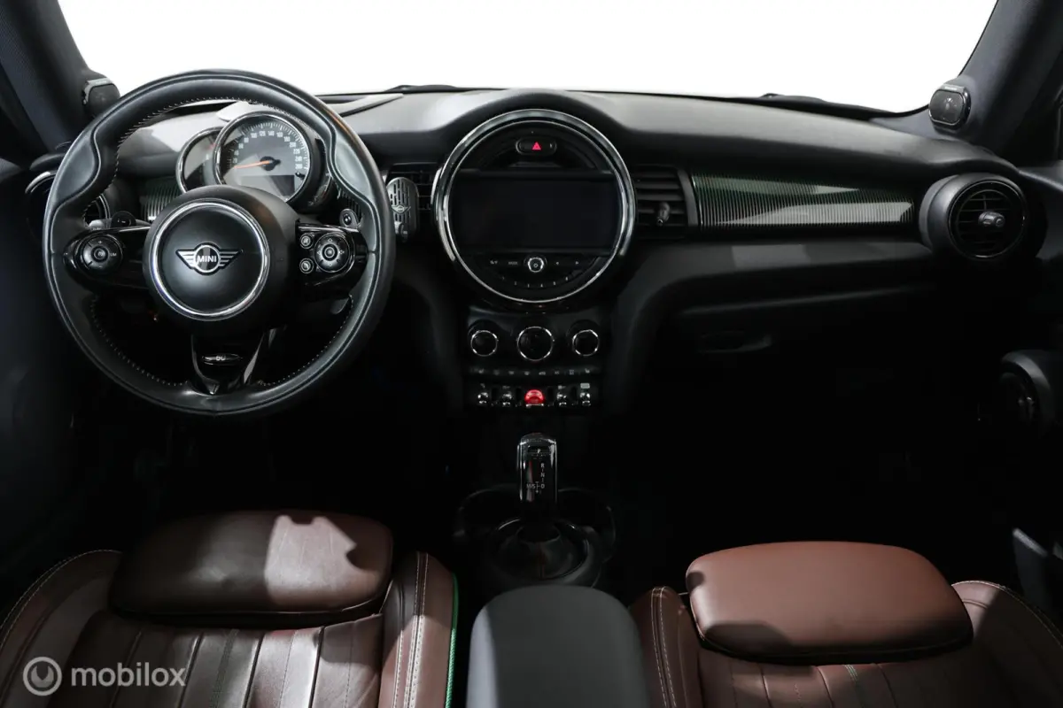 S 2.0 60 Years Edition - Pano - Stoelverwarming - Carplay
