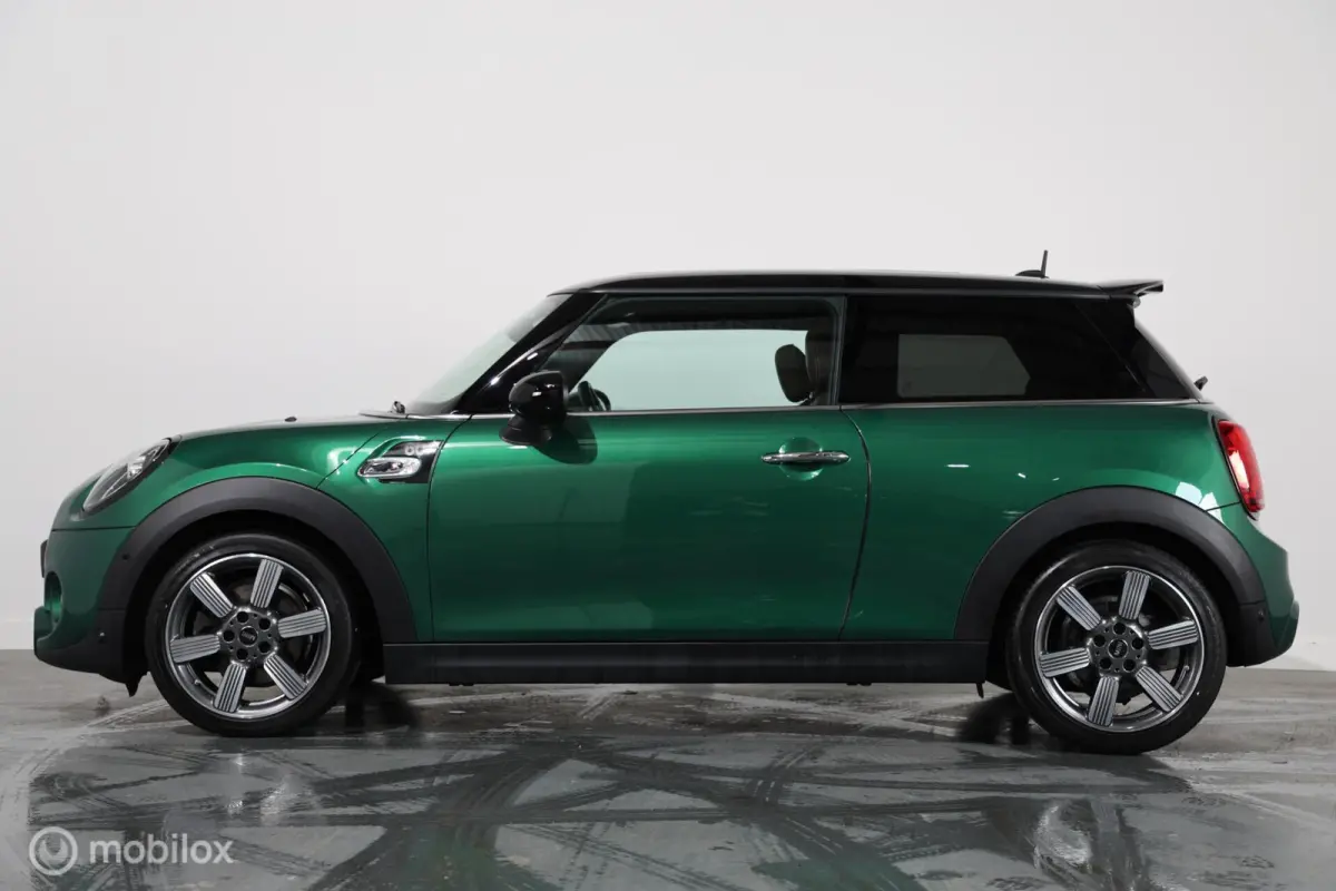 S 2.0 60 Years Edition - Pano - Stoelverwarming - Carplay
