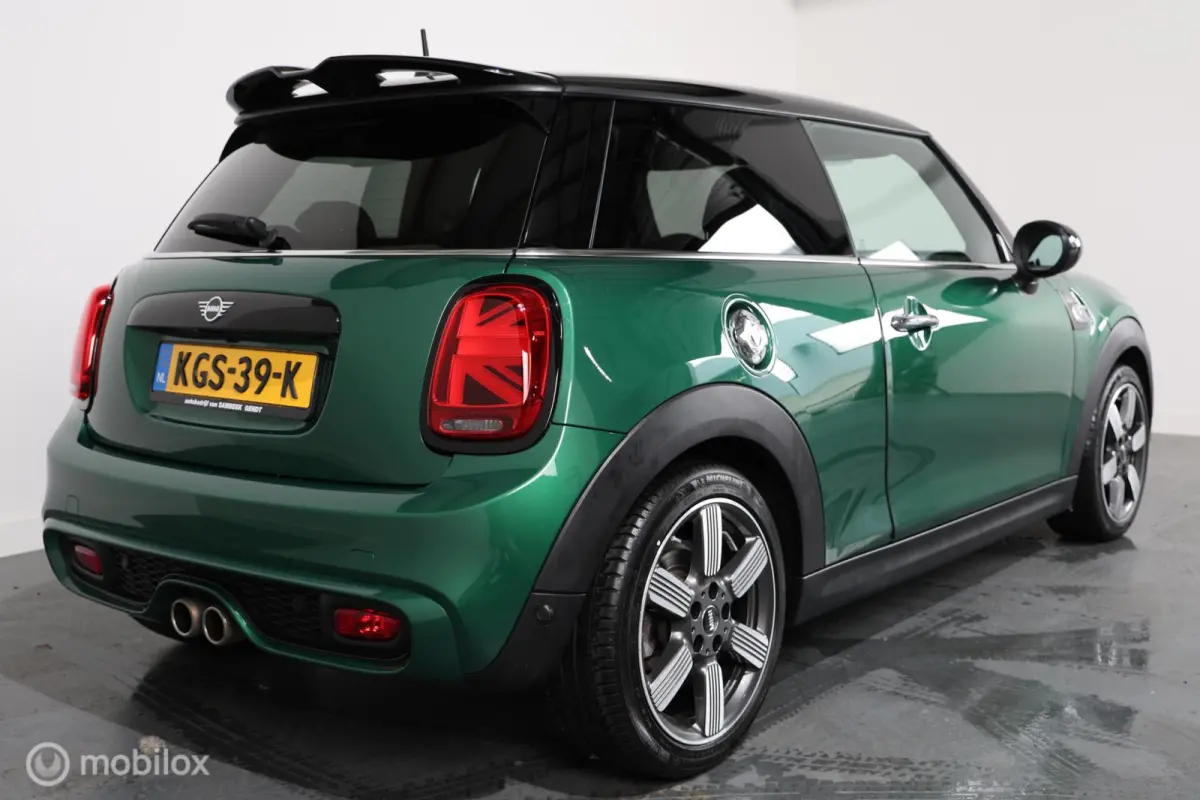 S 2.0 60 Years Edition - Pano - Stoelverwarming - Carplay