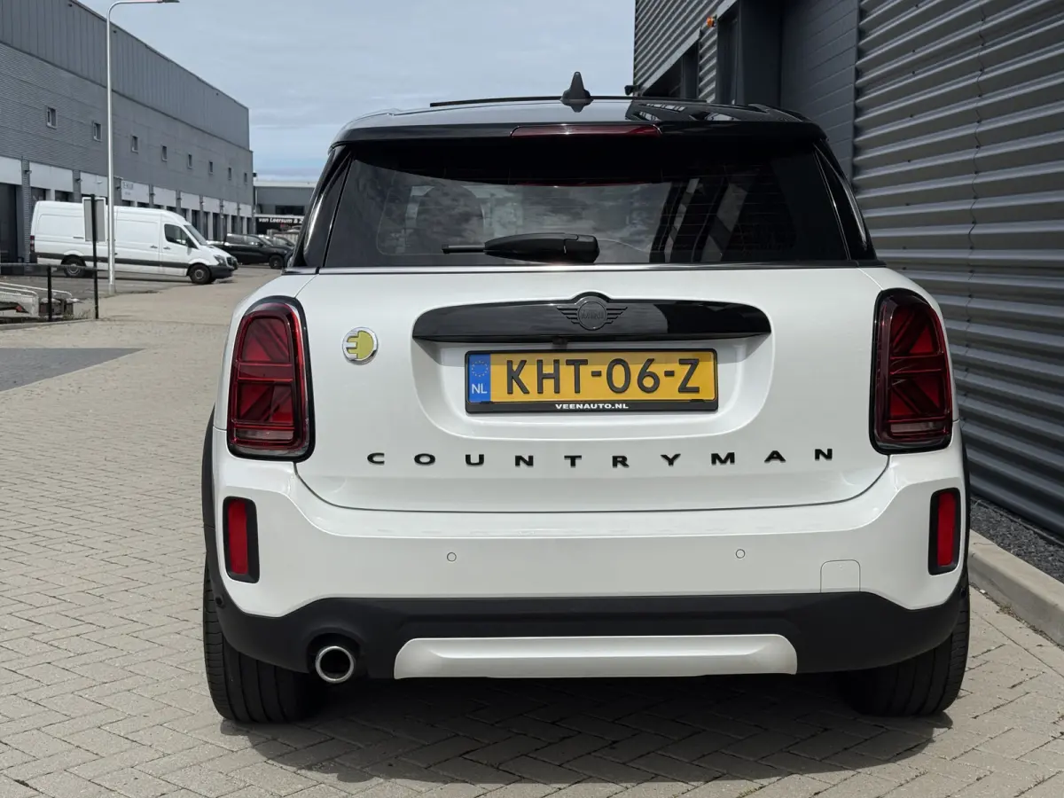 2.0 Cooper SE ALL4 Pano/H&K/Camera/Apple