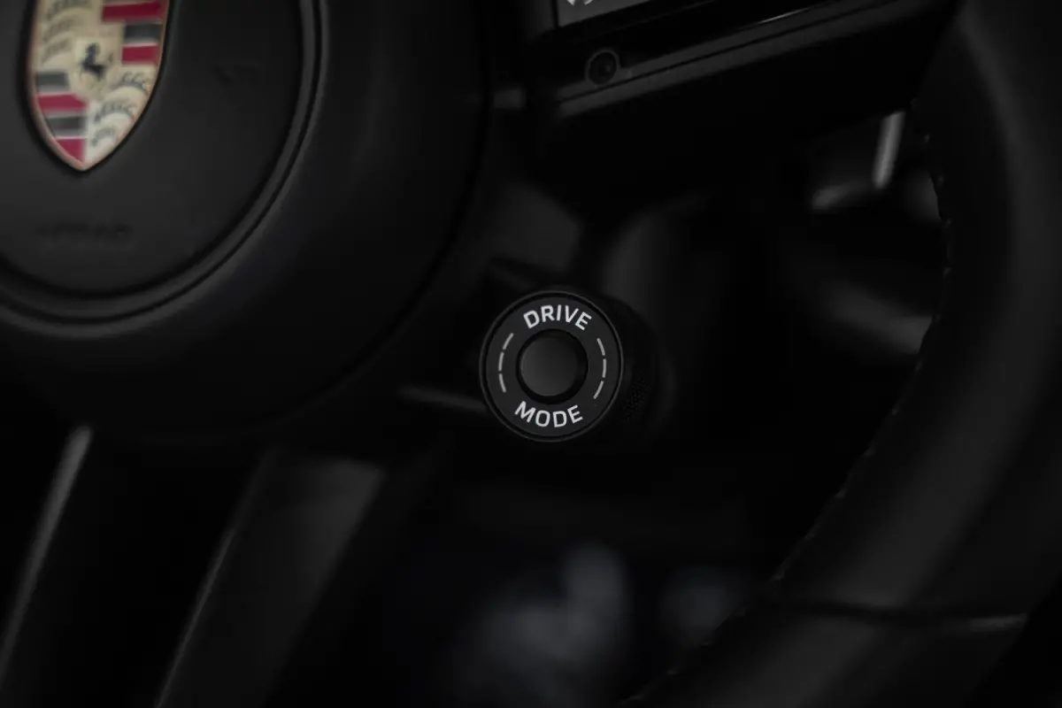 3.0 S E-Hybrid / Sport Design / PASM / Sport Chrono / Headup / 18-voudige sportstoelen / Adaptive Cruise / 4wielbest.