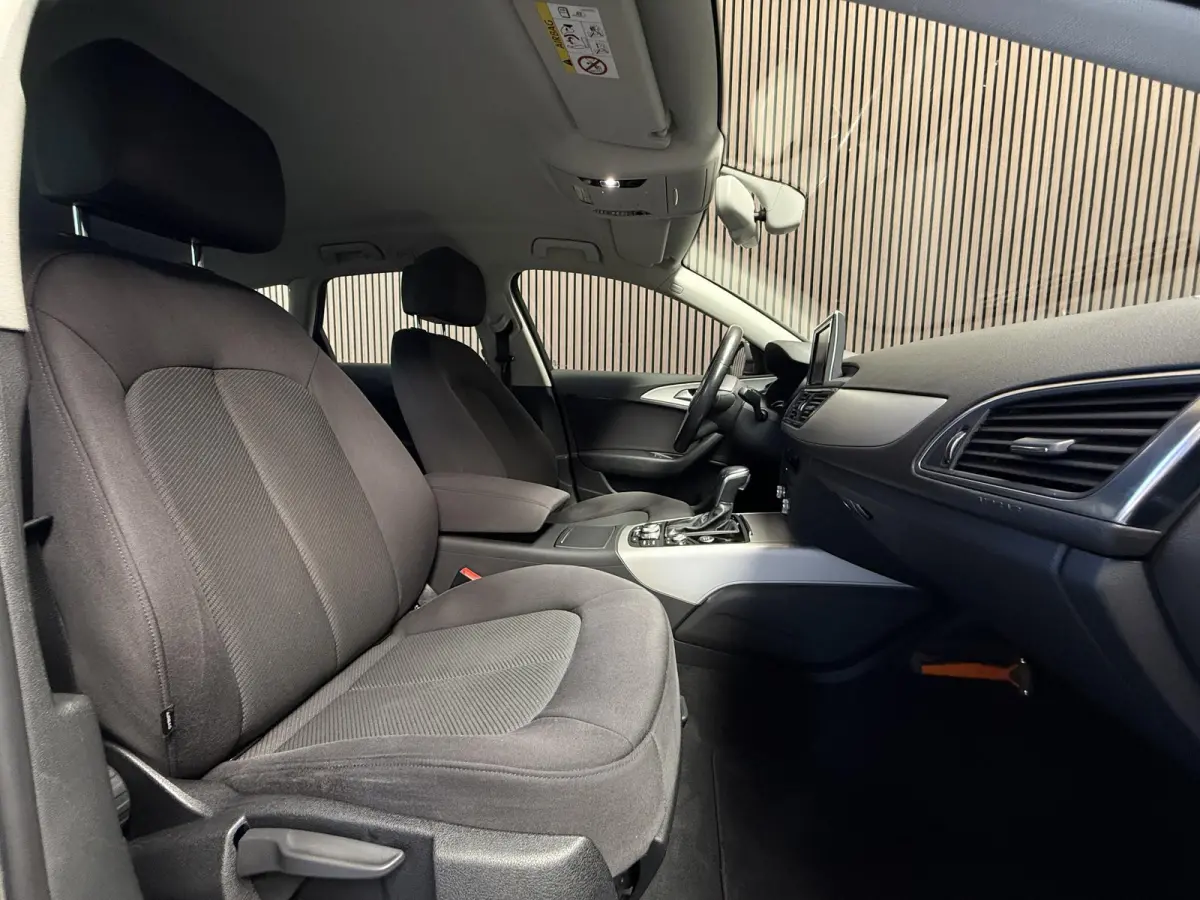 1.8 TFSI ultra Lease Edition Automaat | Dealer onderhouden | Navi