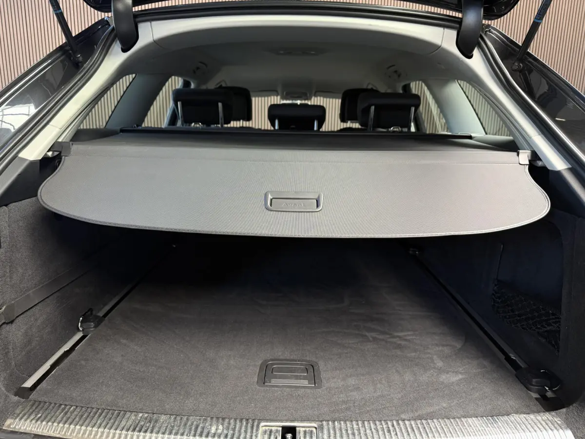 1.8 TFSI ultra Lease Edition Automaat | Dealer onderhouden | Navi