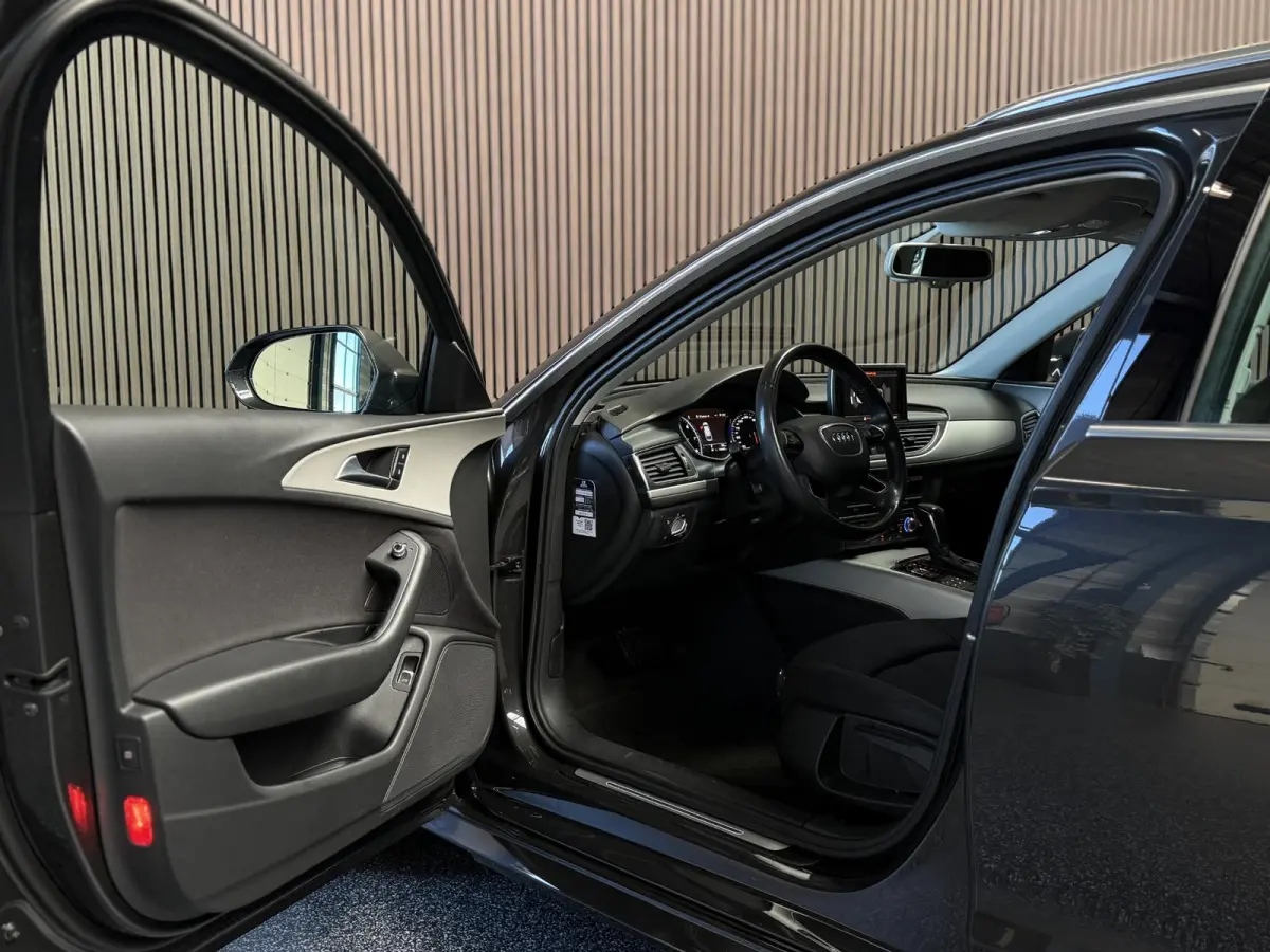 1.8 TFSI ultra Lease Edition Automaat | Dealer onderhouden | Navi