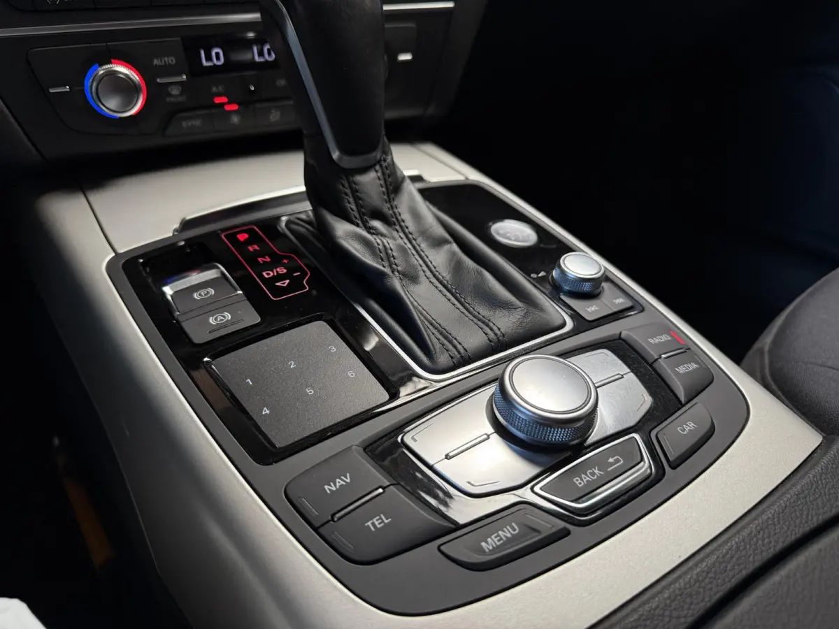 1.8 TFSI ultra Lease Edition Automaat | Dealer onderhouden | Navi