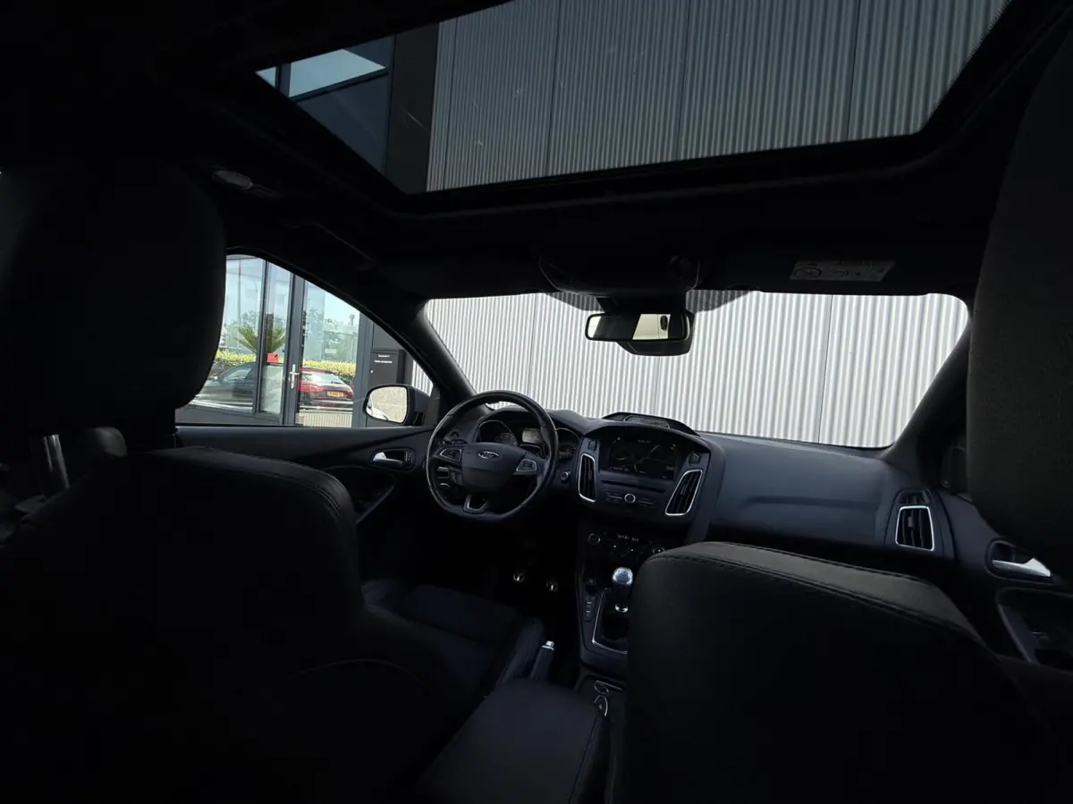 2.3 RS |KEYLESS|DAKRAAM|SONY|CARPLAY
