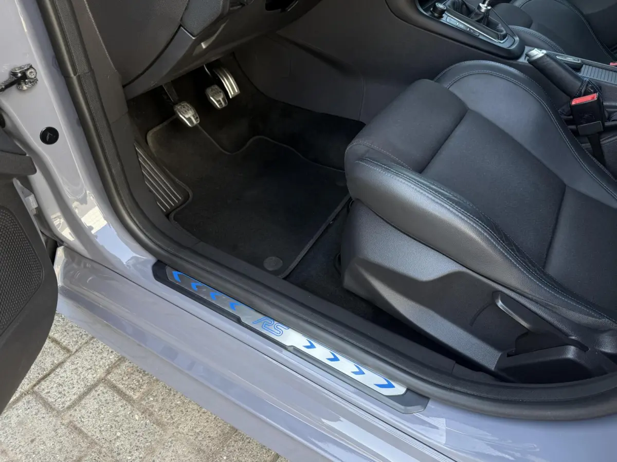 2.3 RS |KEYLESS|DAKRAAM|SONY|CARPLAY
