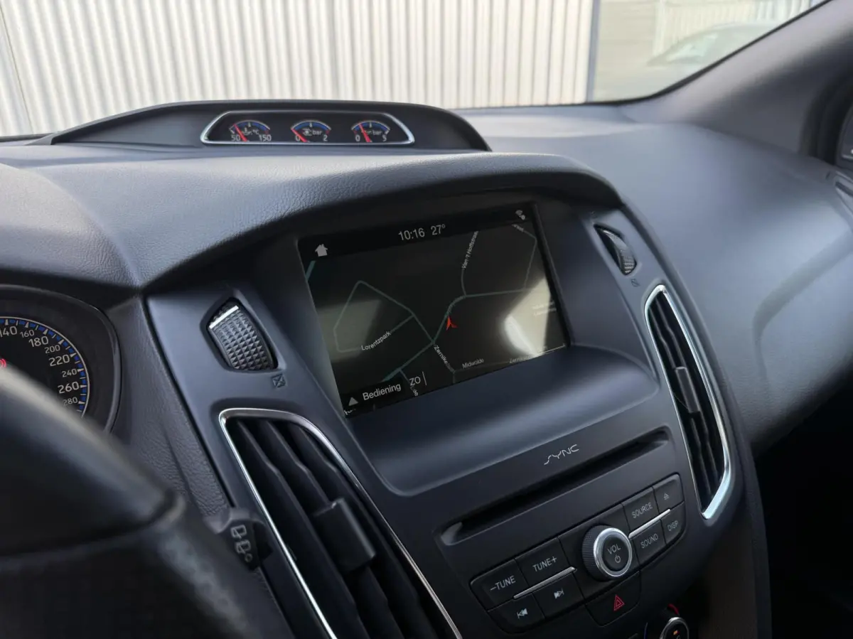 2.3 RS |KEYLESS|DAKRAAM|SONY|CARPLAY