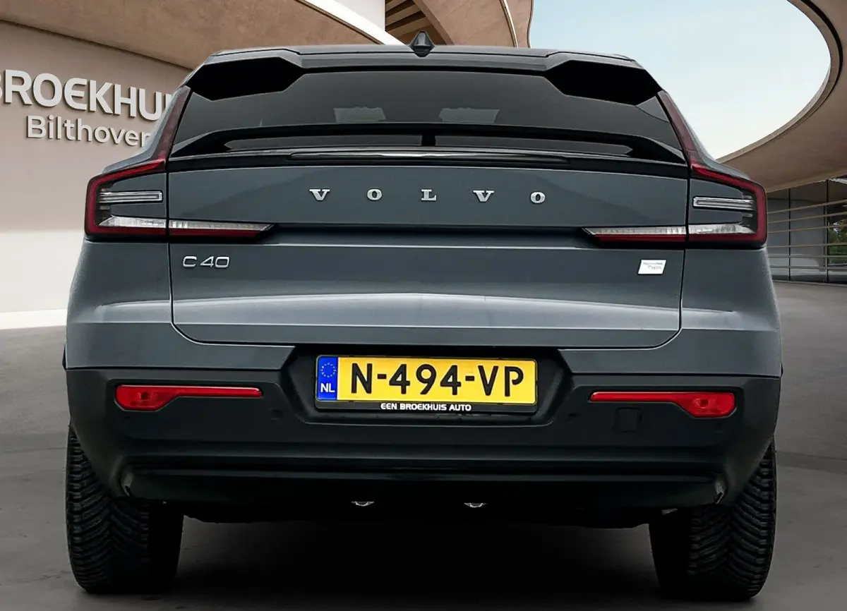 Recharge Twin Intro Edition 78 kWh | Trekhaak | PDC V+A en 360 Camera | Elektrische achterklep | AWD | Panoramadak | Alcantara Bekleding | Keyless | Extra getint glas |
