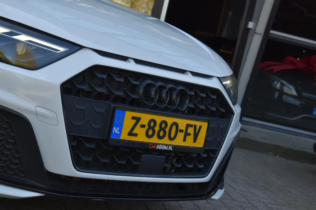 35 TFSI S-Line Lane ACC Keyless