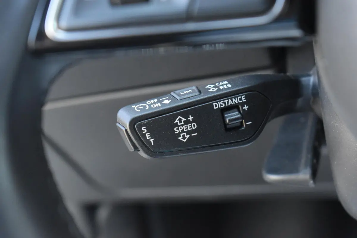 35 TFSI S-Line Lane ACC Keyless